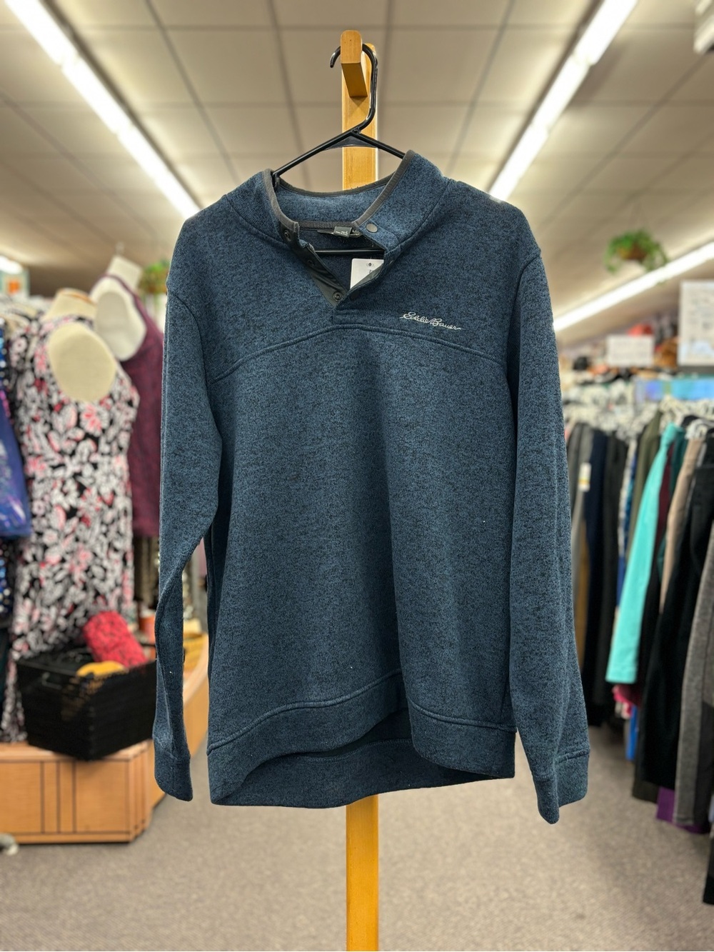 🛍️Eddie Bauer Men's Navy Zip-Stand Collar Sweater
